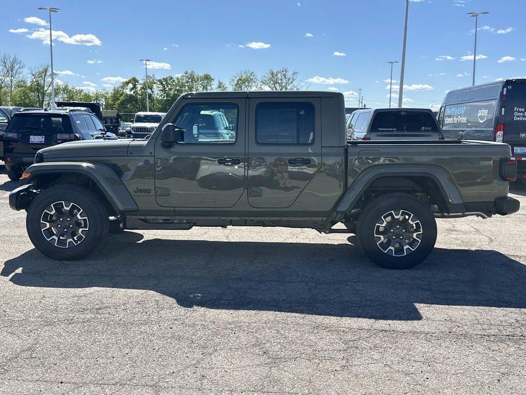 new 2026 Jeep Gladiator car, priced at $53,773