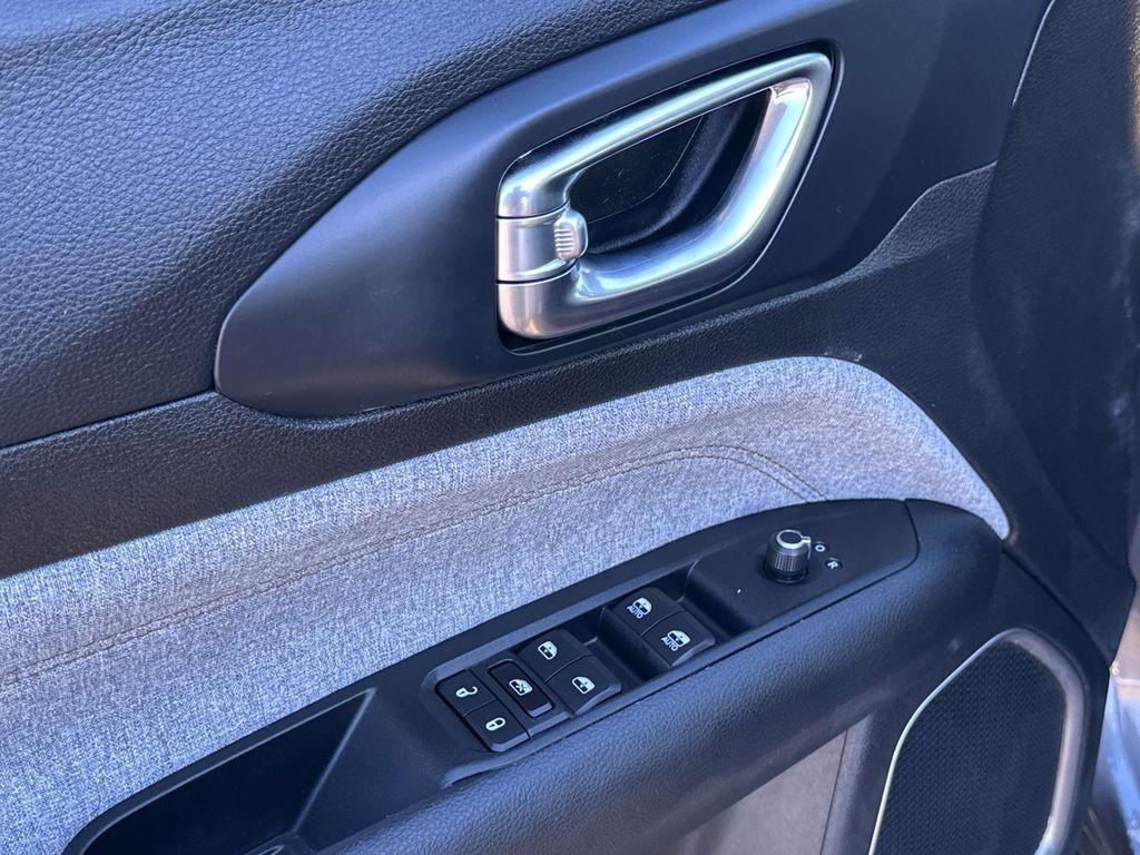 used 2022 Jeep Compass car, priced at $17,996