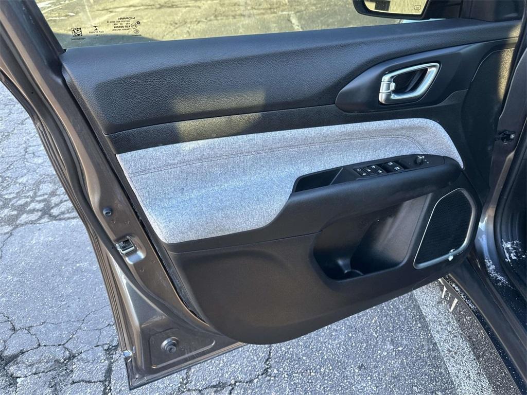 used 2022 Jeep Compass car, priced at $17,996