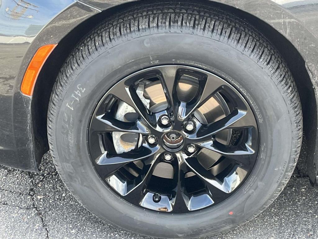 used 2023 Chrysler Pacifica Hybrid car, priced at $27,995