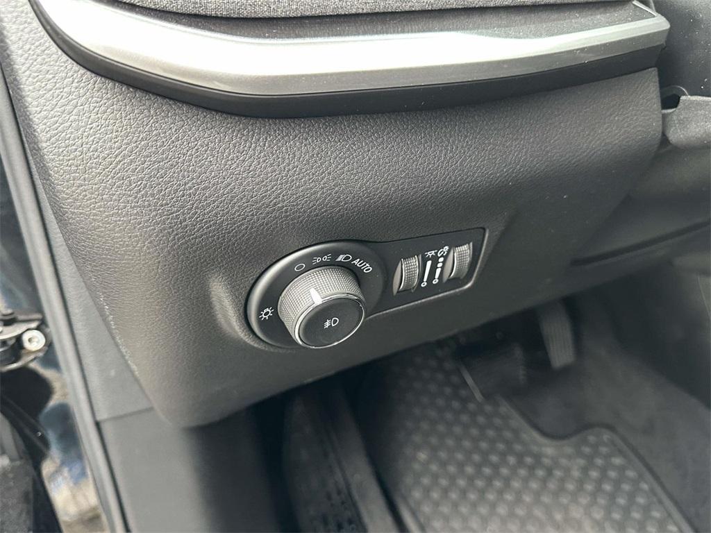 used 2022 Jeep Compass car, priced at $20,995