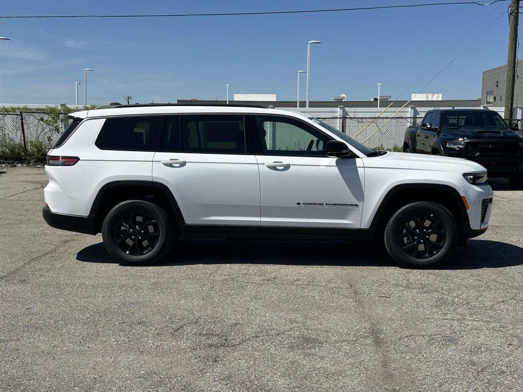 new 2026 Jeep Grand Cherokee L car, priced at $49,935