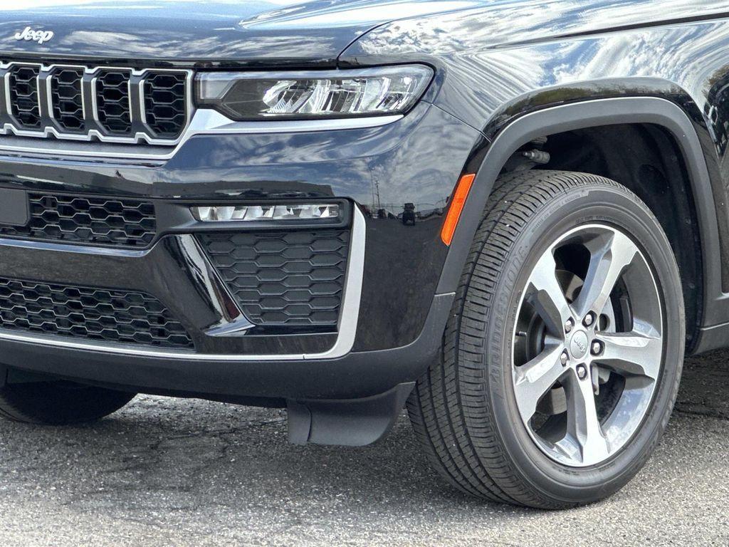 new 2026 Jeep Grand Cherokee car, priced at $49,398