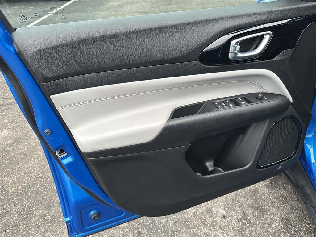 used 2022 Jeep Compass car, priced at $22,995