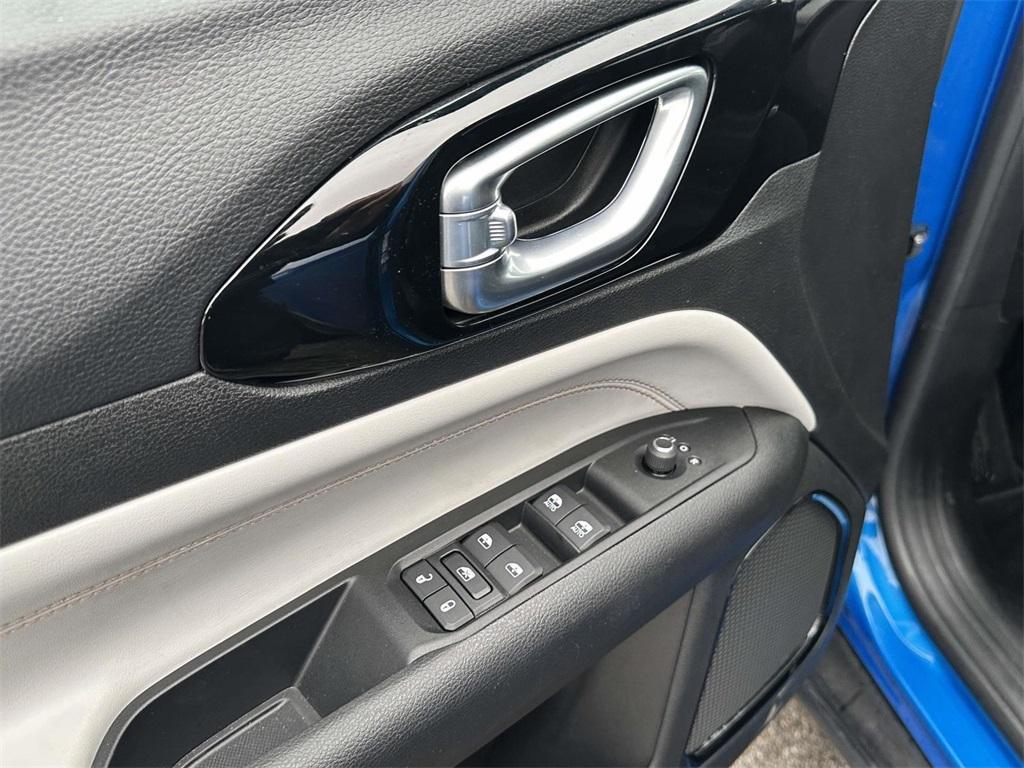 used 2022 Jeep Compass car, priced at $22,995