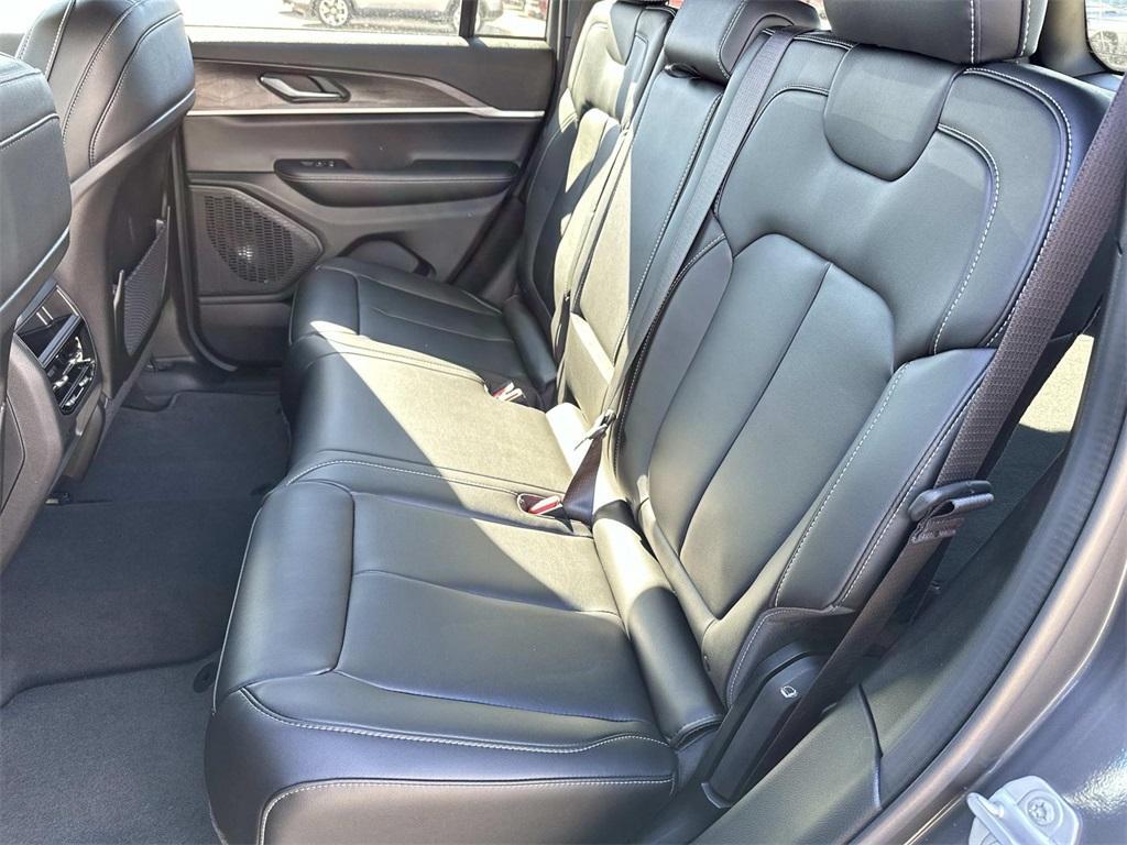 new 2025 Jeep Grand Cherokee car, priced at $49,320