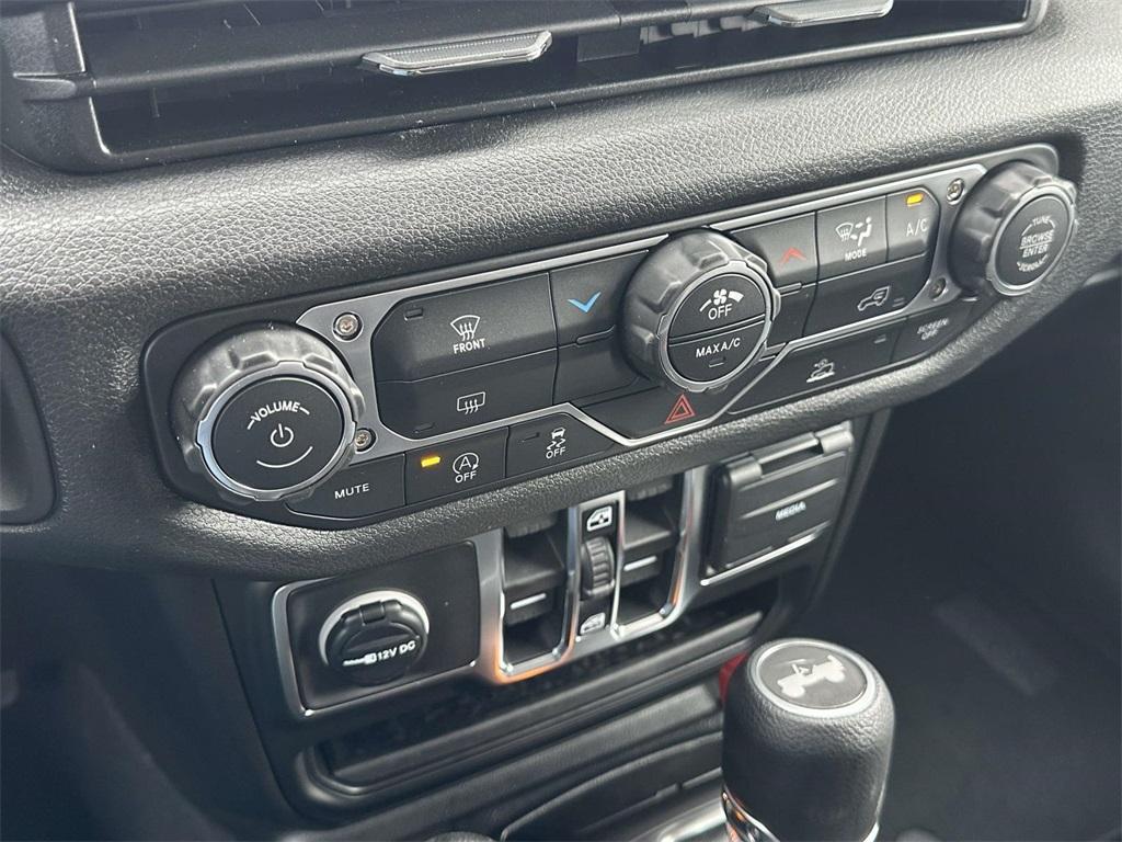 new 2026 Jeep Wrangler car, priced at $46,662