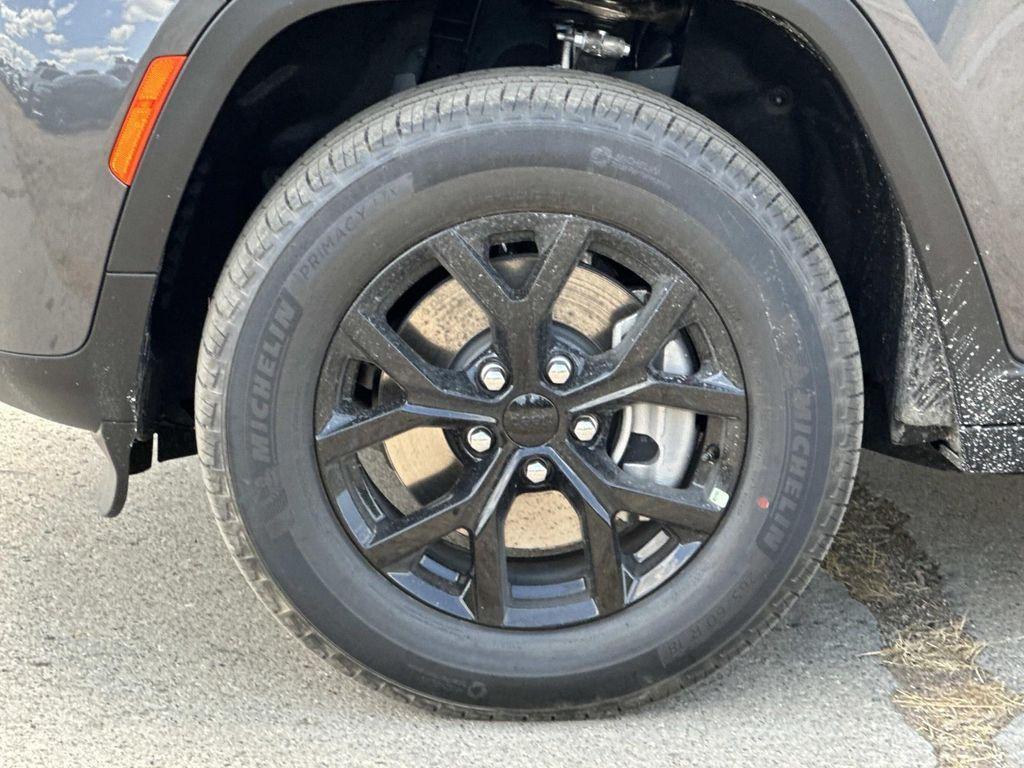 new 2026 Jeep Grand Cherokee L car, priced at $50,493