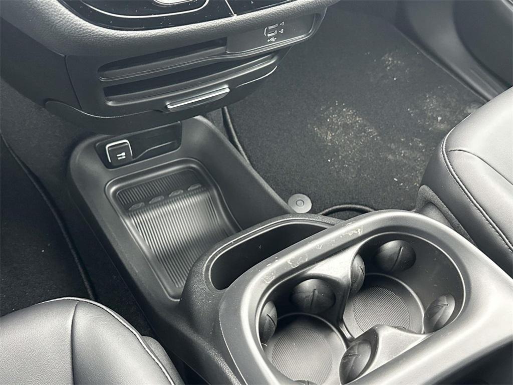 new 2026 Chrysler Pacifica car, priced at $50,372