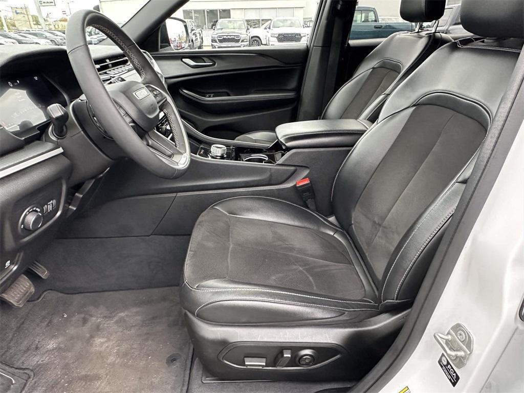 used 2023 Jeep Grand Cherokee L car, priced at $33,495