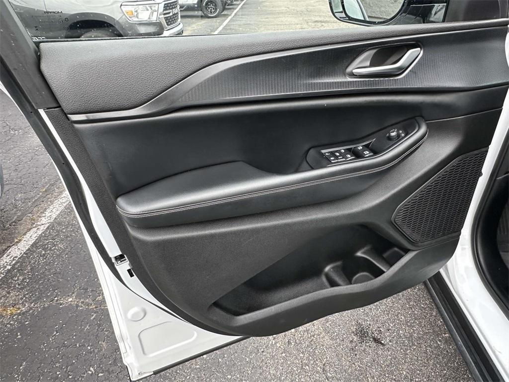 used 2023 Jeep Grand Cherokee L car, priced at $33,495