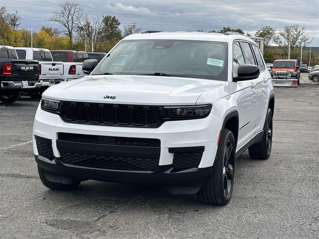 used 2023 Jeep Grand Cherokee L car, priced at $33,495