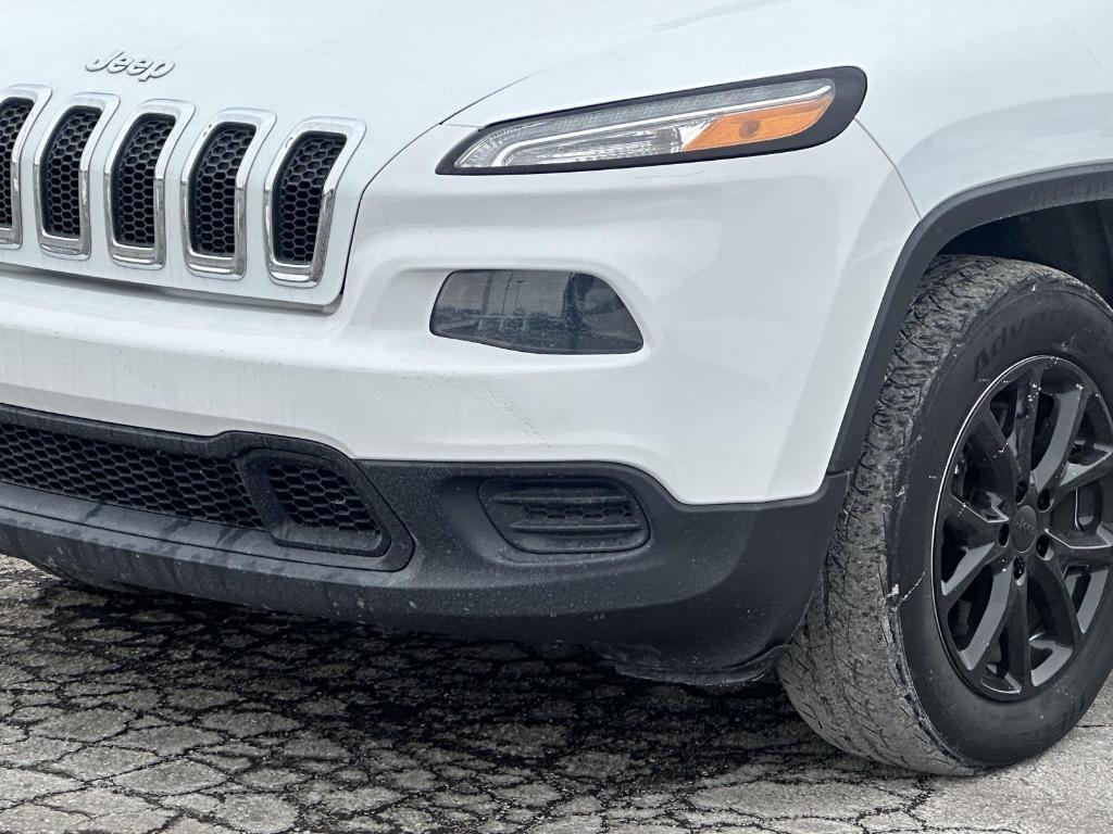 used 2014 Jeep Cherokee car, priced at $8,995