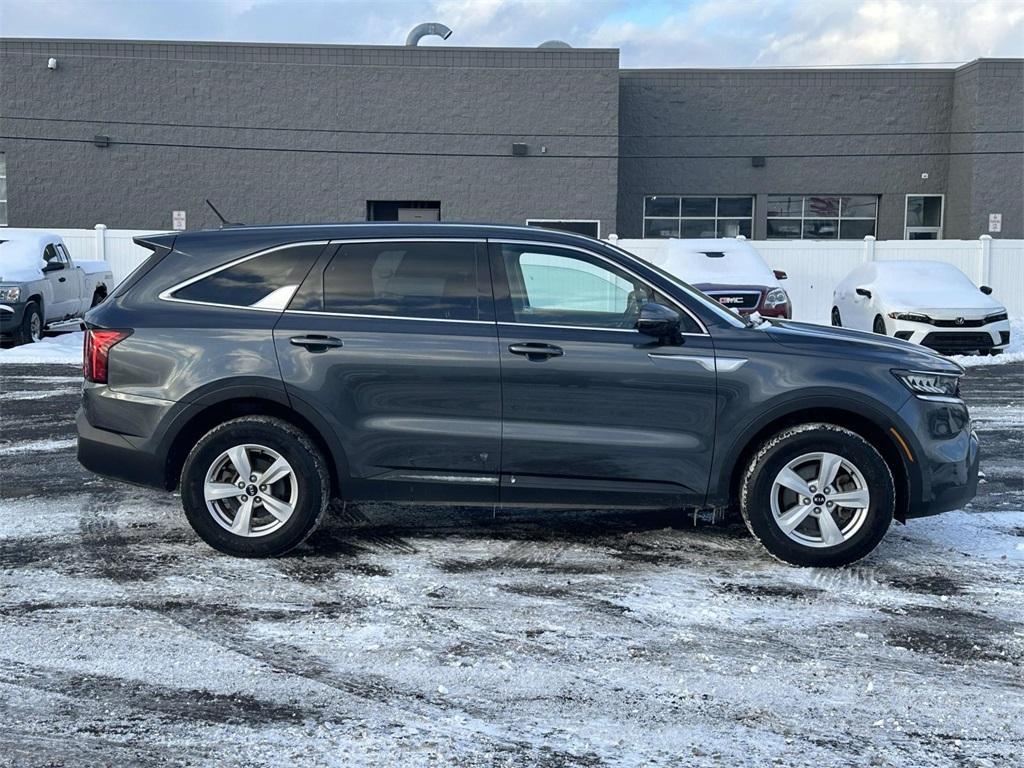 used 2021 Kia Sorento car, priced at $10,995