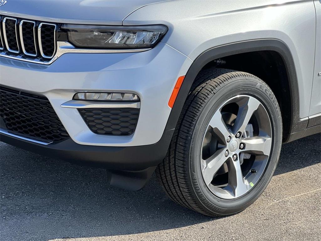 new 2025 Jeep Grand Cherokee car, priced at $53,091