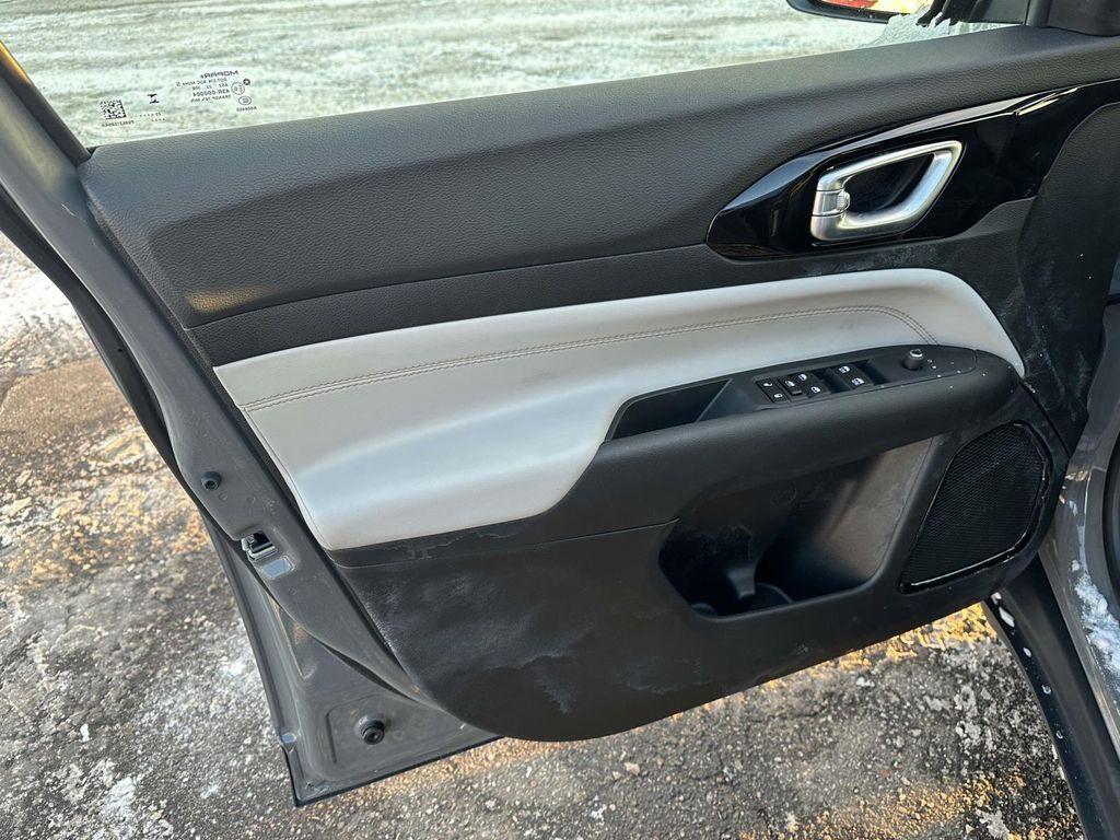 used 2024 Jeep Compass car, priced at $24,995