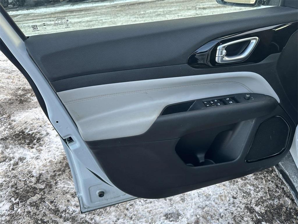 used 2024 Jeep Compass car