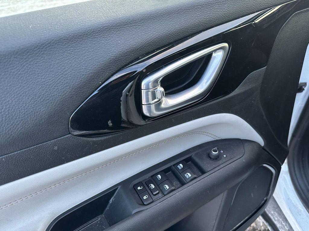 used 2024 Jeep Compass car, priced at $25,995