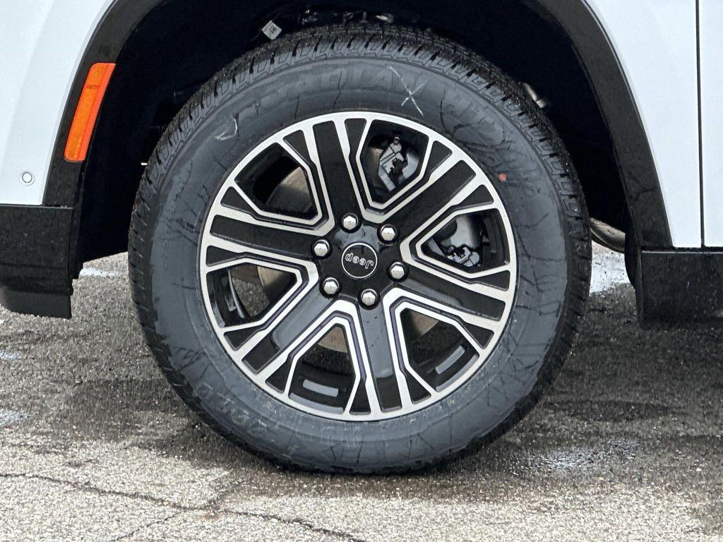 new 2026 Jeep Grand Wagoneer car, priced at $69,933