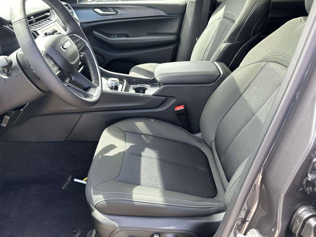 new 2026 Jeep Grand Cherokee L car, priced at $47,370