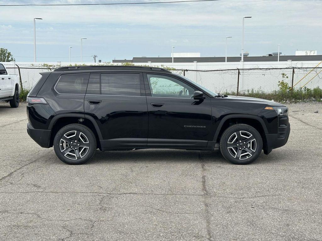 new 2026 Jeep Cherokee car, priced at $42,689