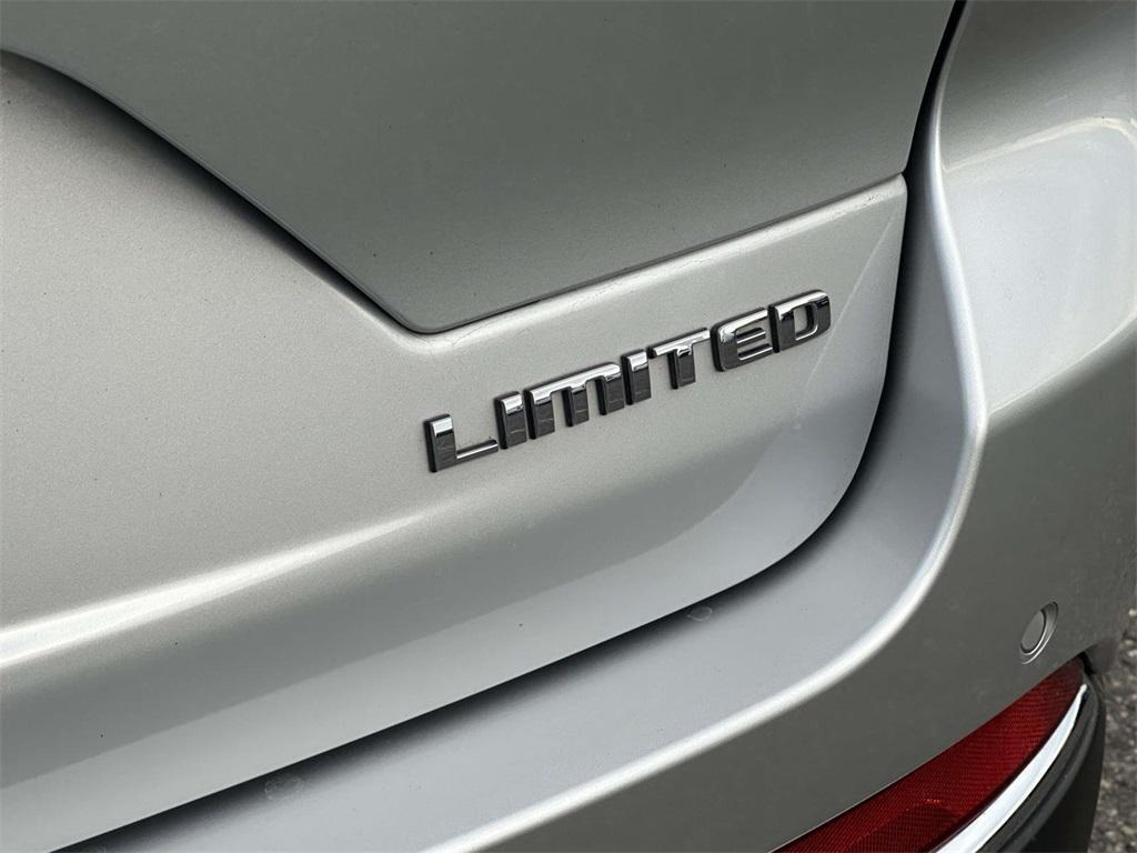 used 2023 Jeep Grand Cherokee car, priced at $32,369