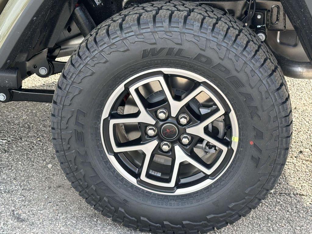 new 2026 Jeep Gladiator car, priced at $61,420