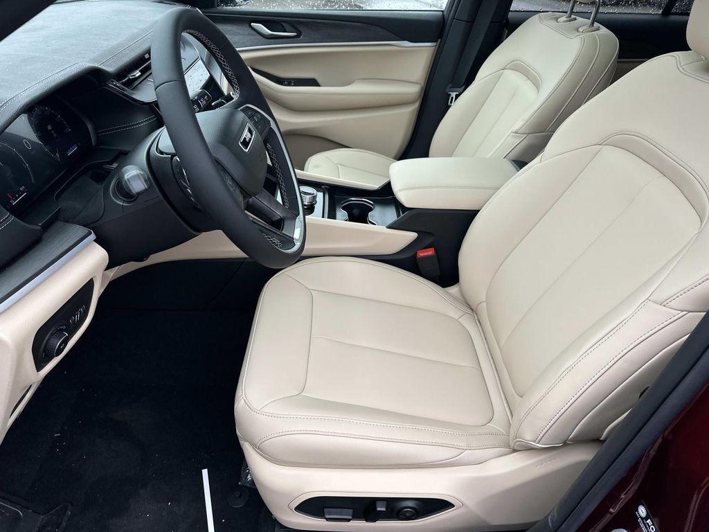 new 2026 Jeep Grand Cherokee car, priced at $48,862