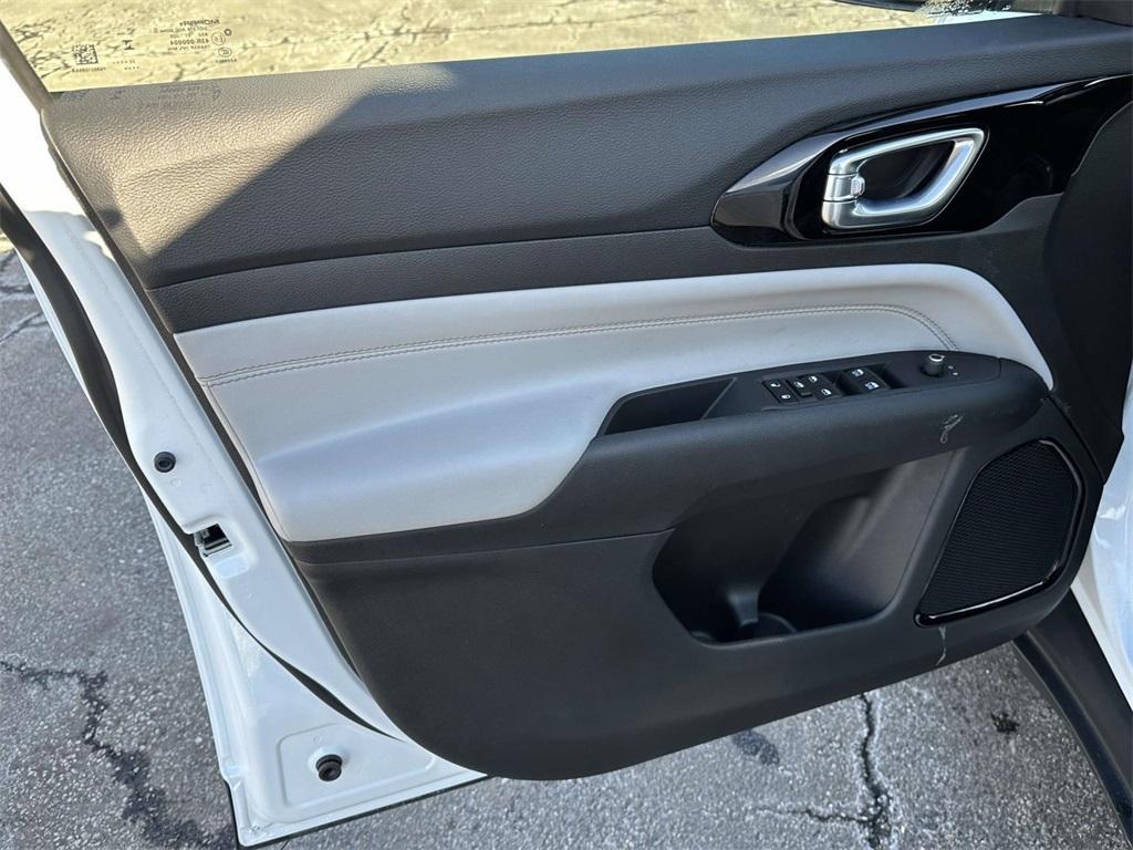 used 2024 Jeep Compass car, priced at $24,995