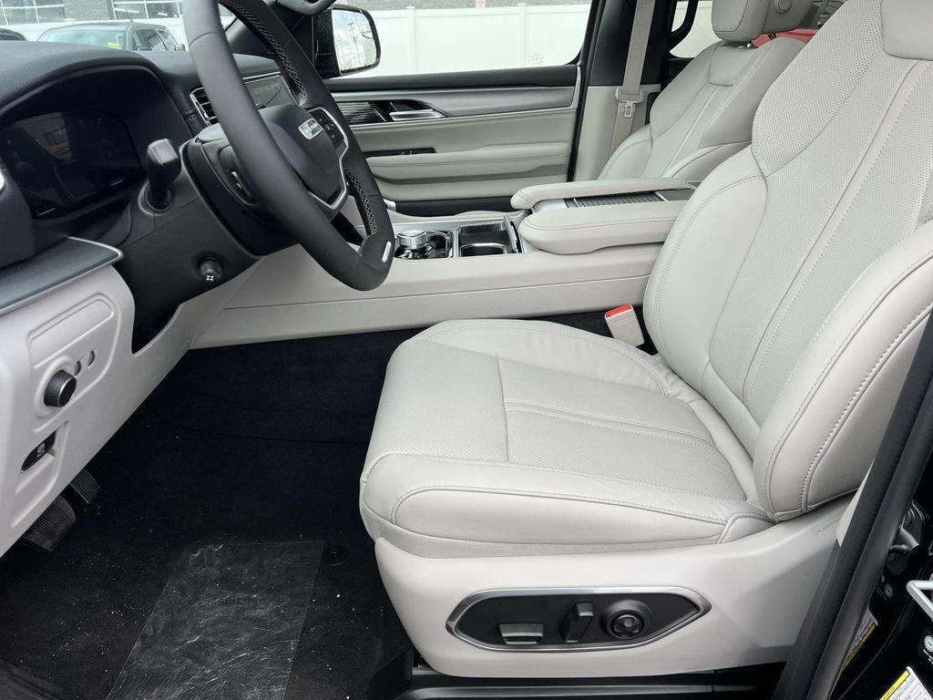 new 2026 Jeep Grand Wagoneer car, priced at $70,552