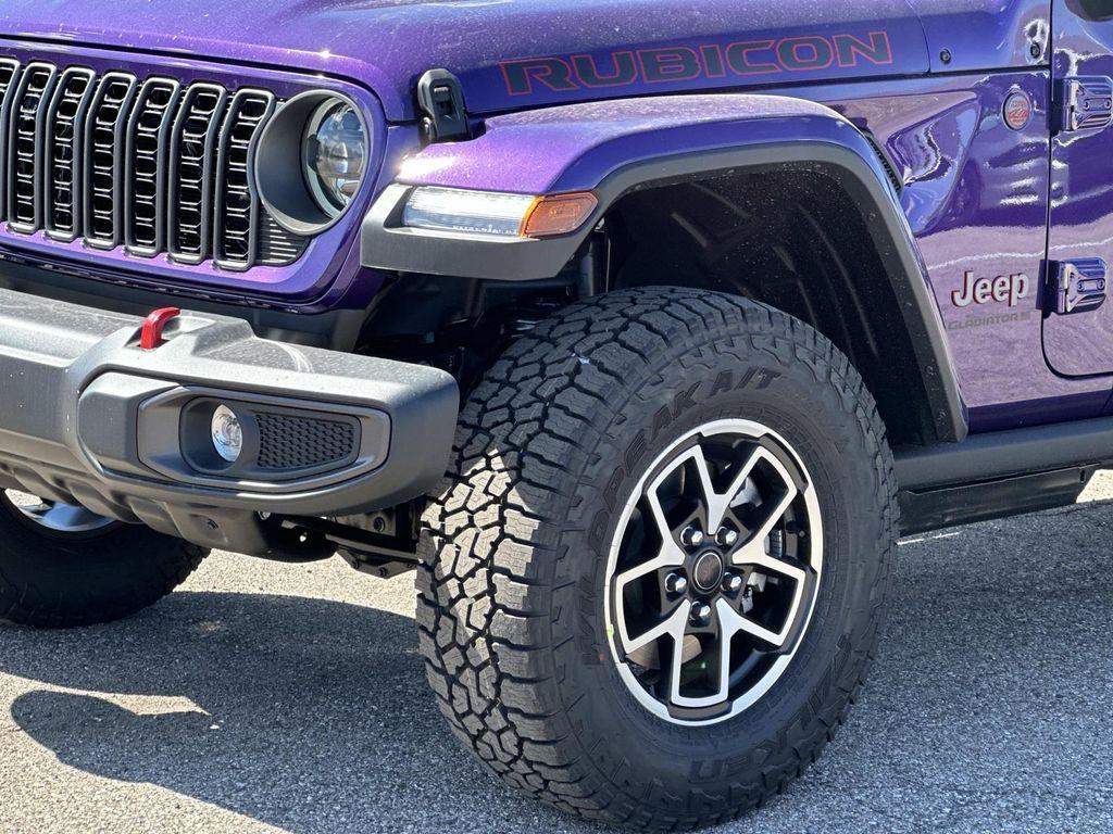 new 2026 Jeep Gladiator car, priced at $61,690