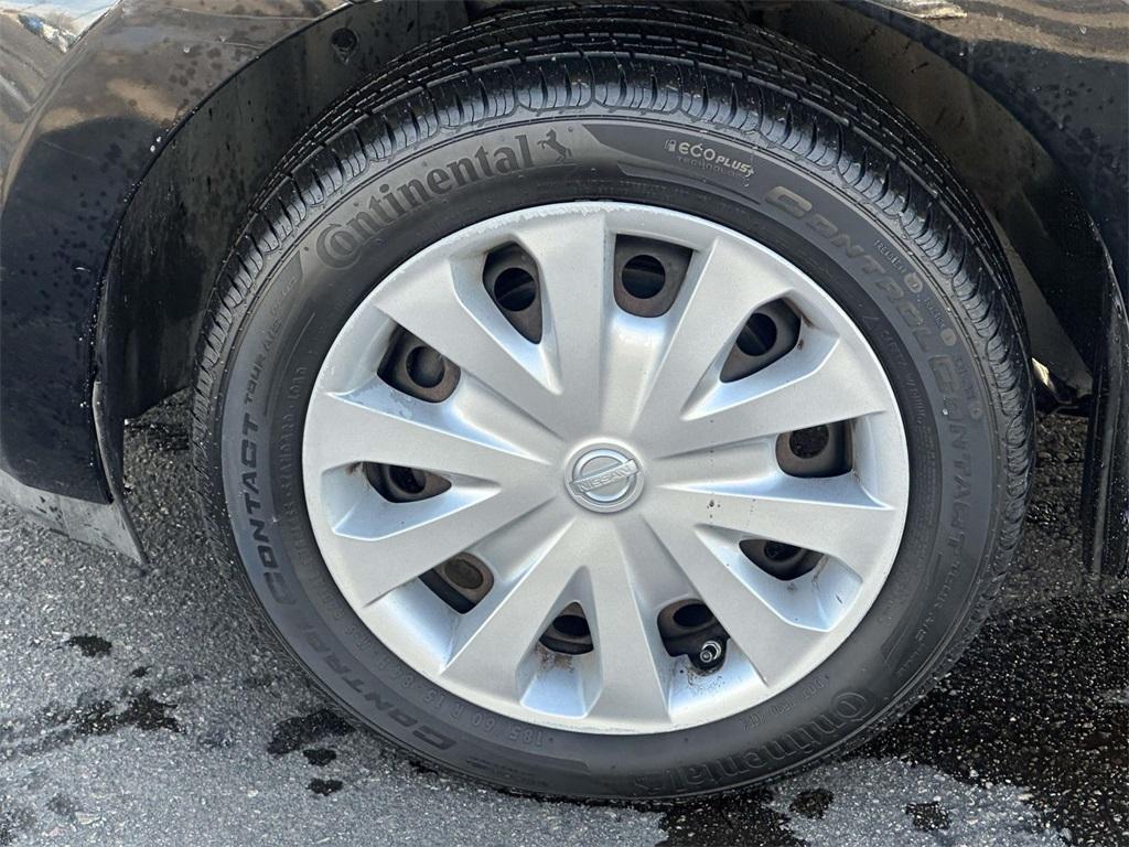 used 2015 Nissan Versa Note car, priced at $5,995