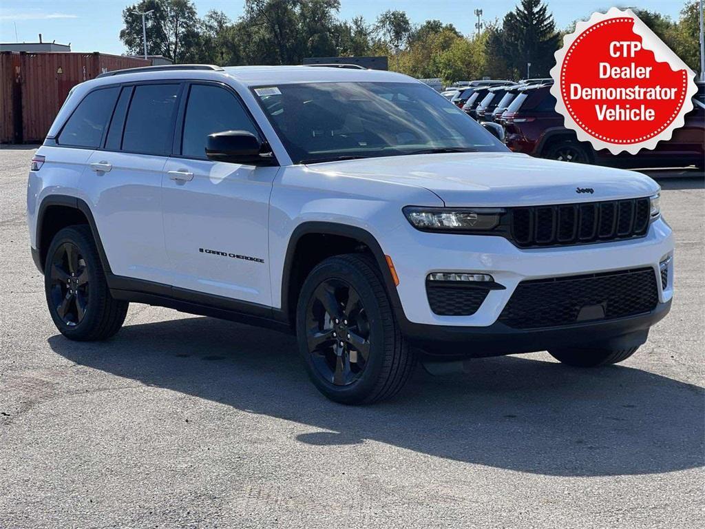 new 2025 Jeep Grand Cherokee car, priced at $48,784
