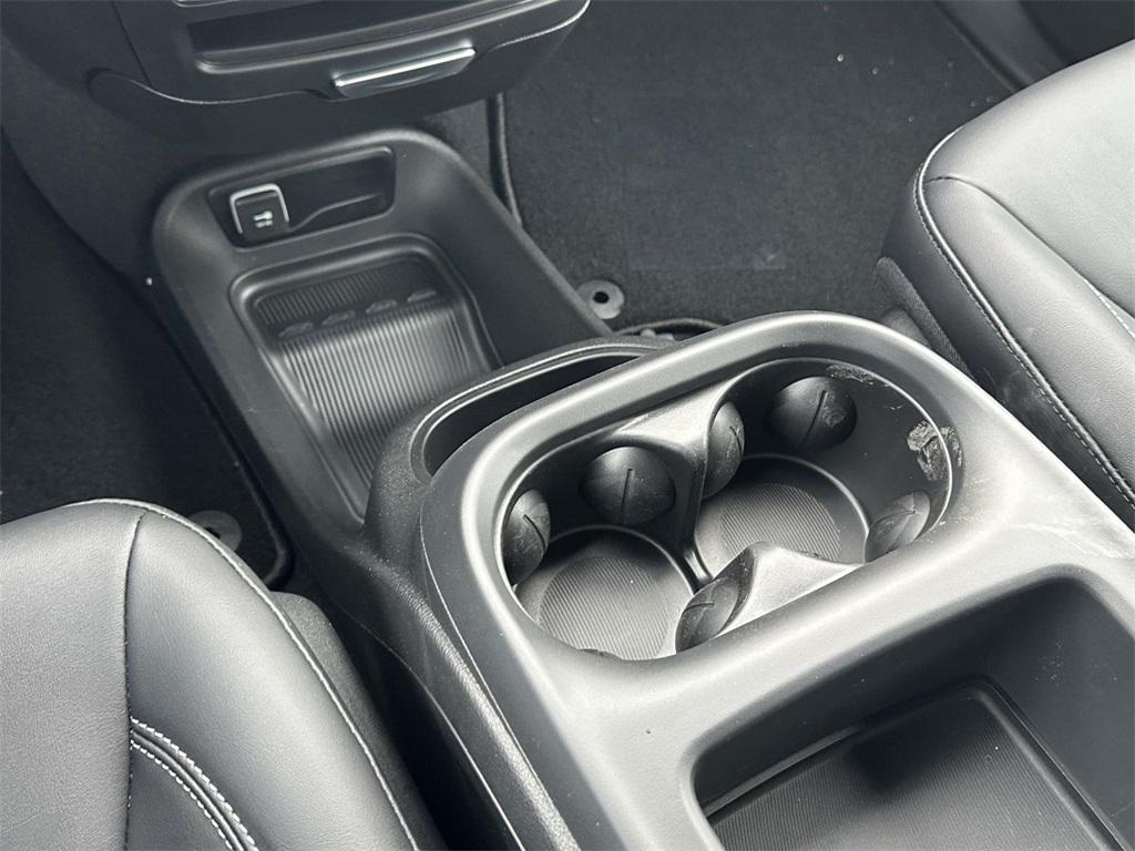 new 2026 Chrysler Pacifica car, priced at $45,359