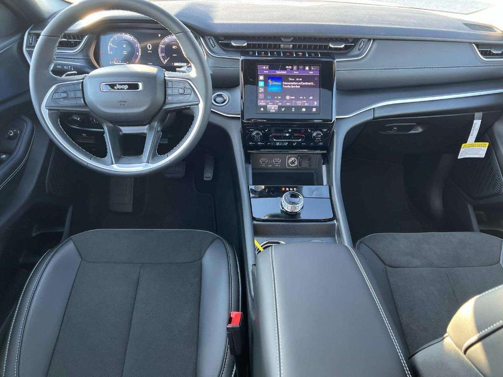 new 2025 Jeep Grand Cherokee car, priced at $45,760
