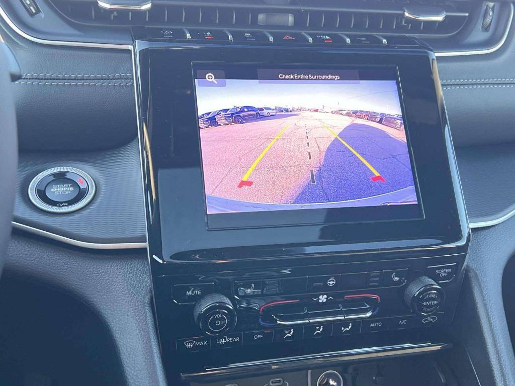 new 2025 Jeep Grand Cherokee car, priced at $45,760