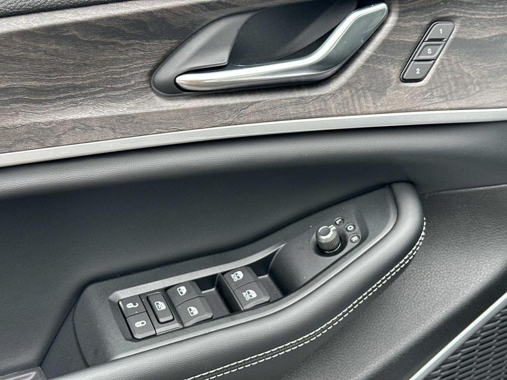 new 2026 Jeep Grand Cherokee car, priced at $47,922