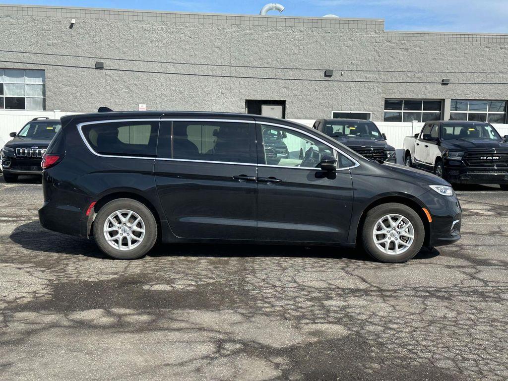 used 2023 Chrysler Pacifica car, priced at $28,995
