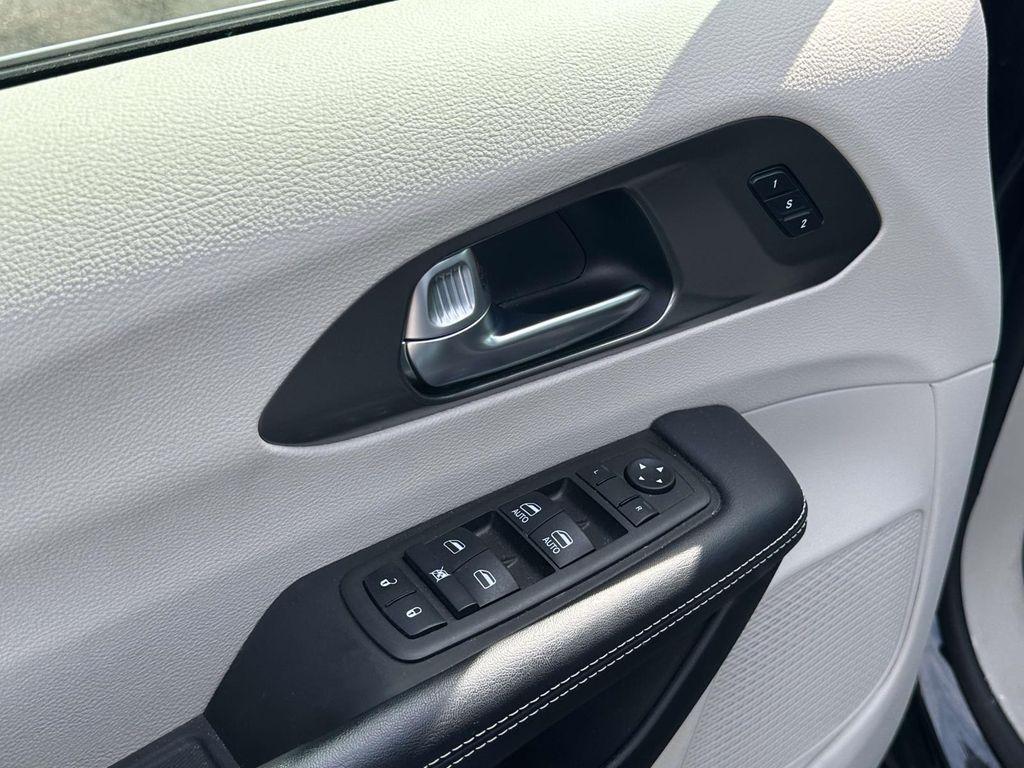used 2023 Chrysler Pacifica car, priced at $28,995