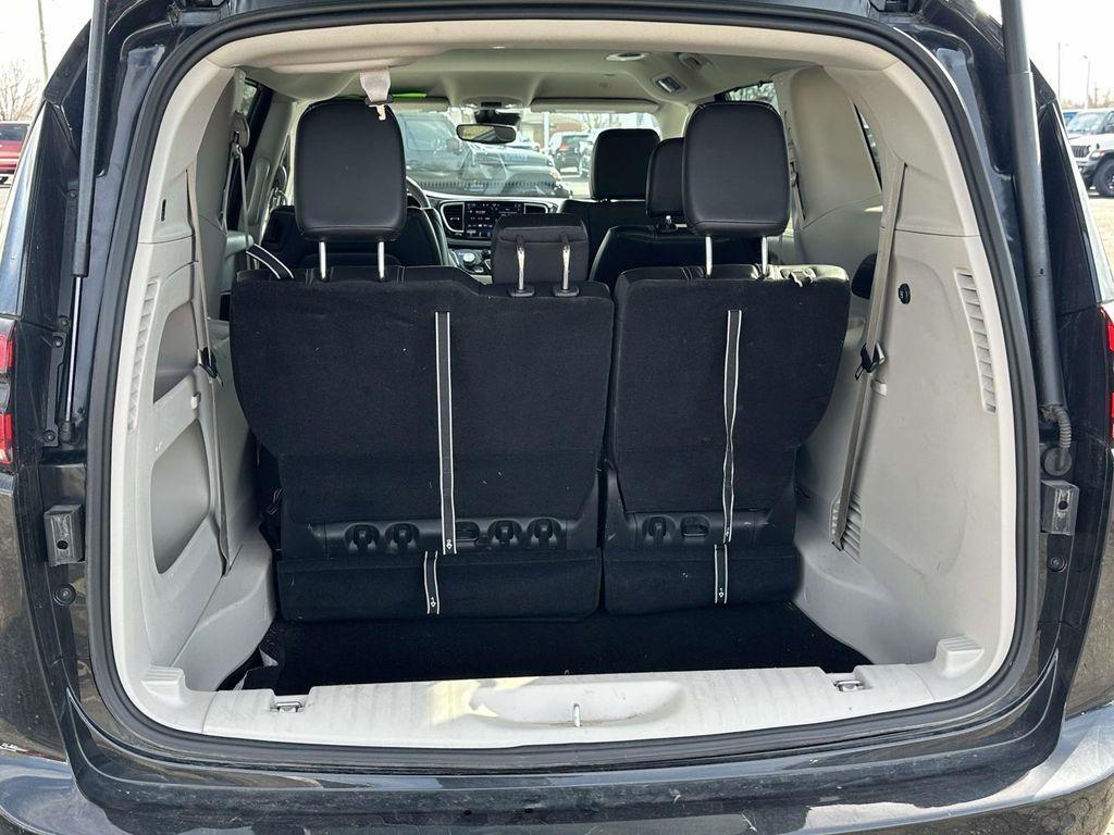 used 2023 Chrysler Pacifica car, priced at $28,995