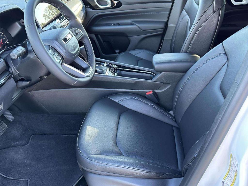 new 2026 Jeep Compass car, priced at $36,417