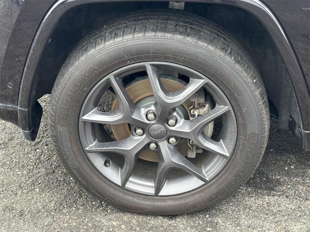 used 2021 Jeep Grand Cherokee car, priced at $27,295