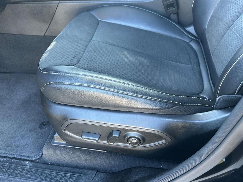 used 2024 Jeep Grand Cherokee car, priced at $35,895