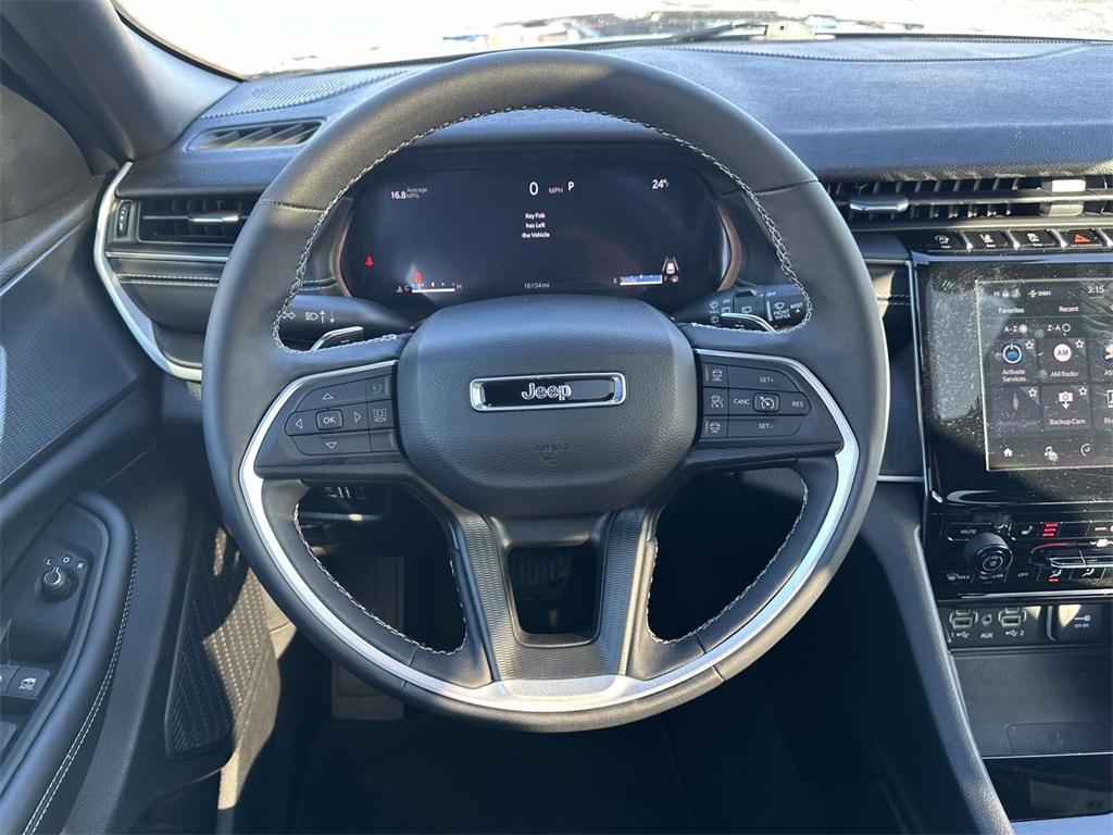 used 2024 Jeep Grand Cherokee car, priced at $35,895