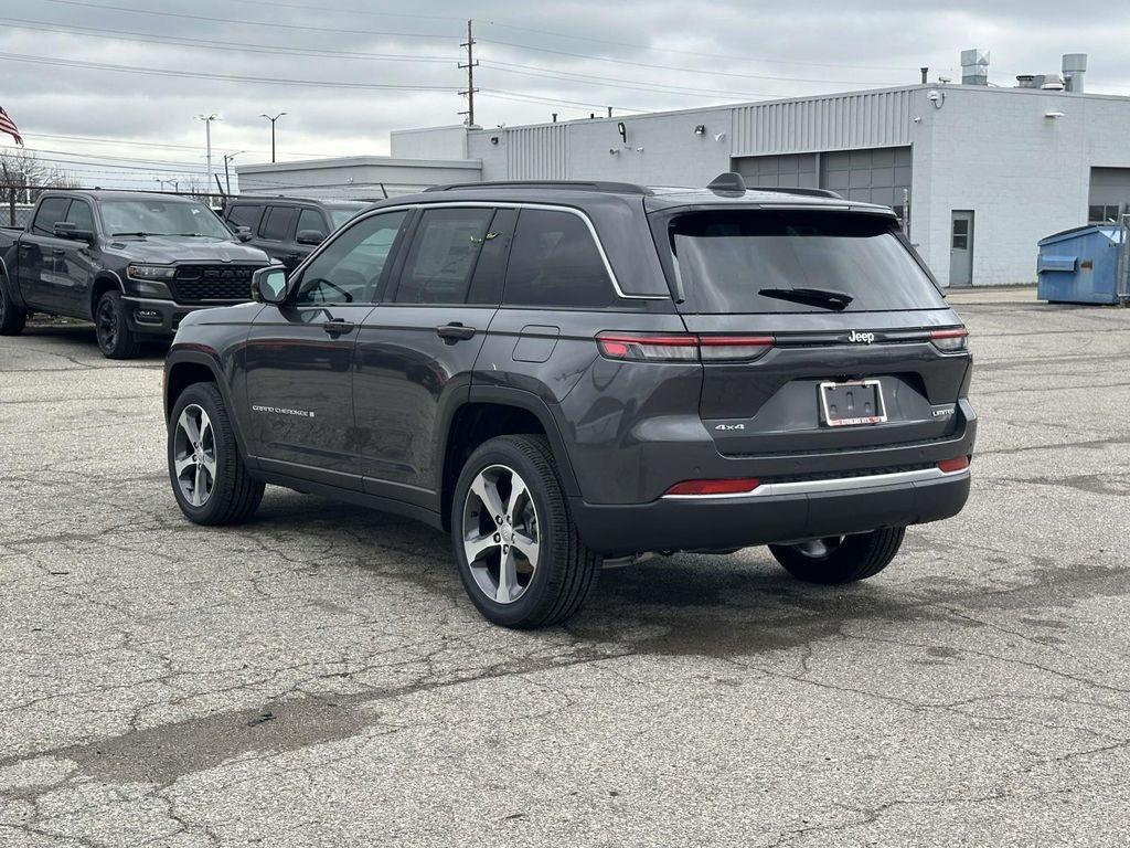 new 2026 Jeep Grand Cherokee car, priced at $47,962