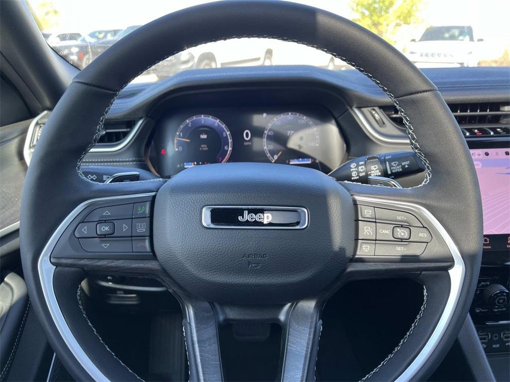 new 2025 Jeep Grand Cherokee car, priced at $56,084