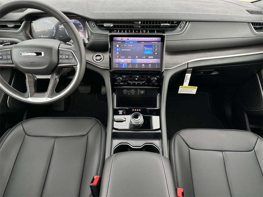 new 2025 Jeep Grand Cherokee car, priced at $53,181