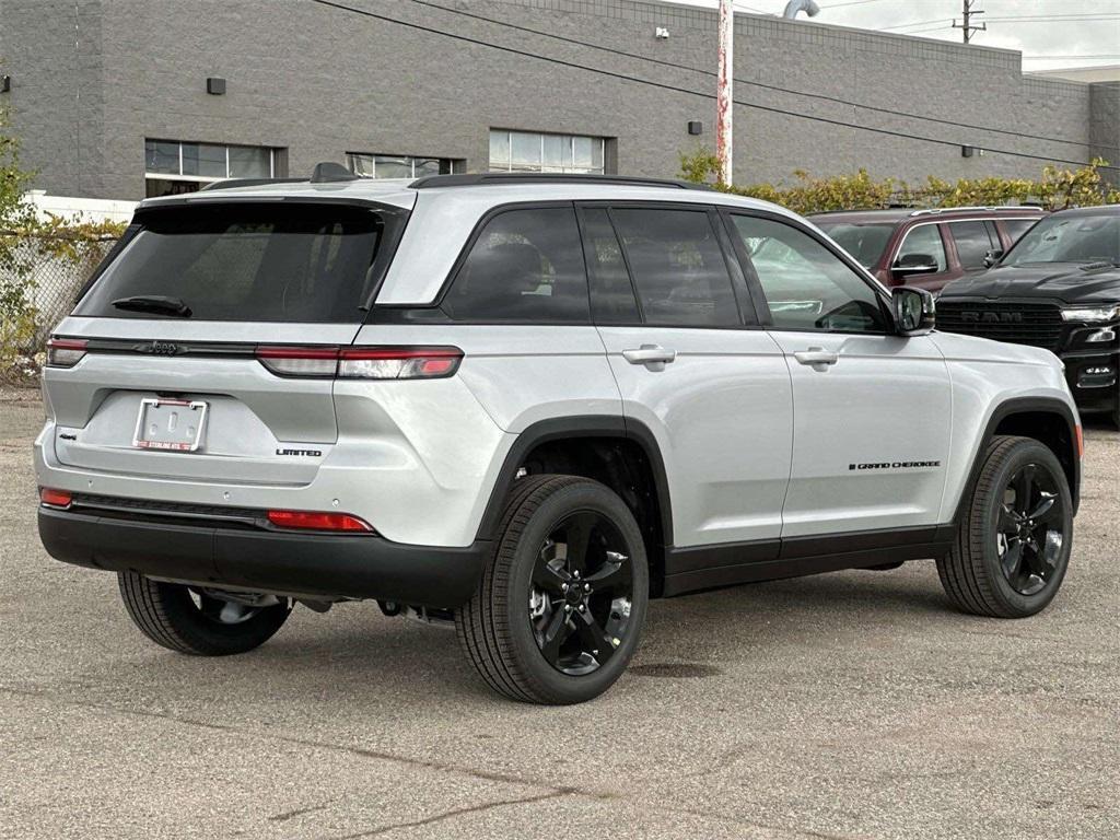 new 2025 Jeep Grand Cherokee car, priced at $53,181