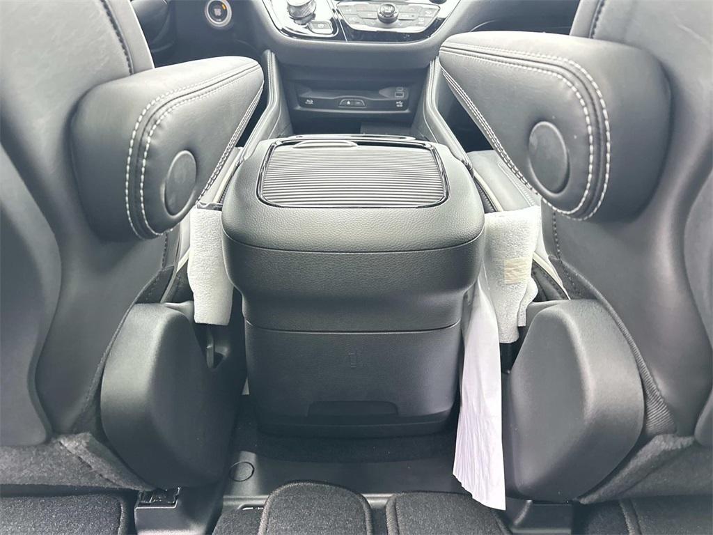 new 2026 Chrysler Pacifica car, priced at $59,054
