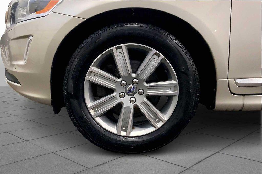 used 2017 Volvo XC60 car, priced at $11,535